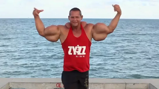 Top 10 Biggest Biceps in The World
