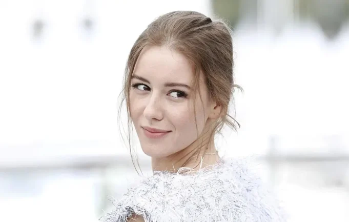 Top 10 Most Beautiful Russian Actress