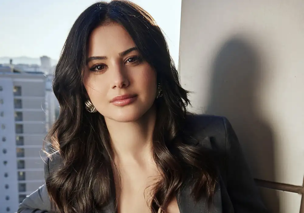 Top 10 Most Beautiful Turkish Actresses
